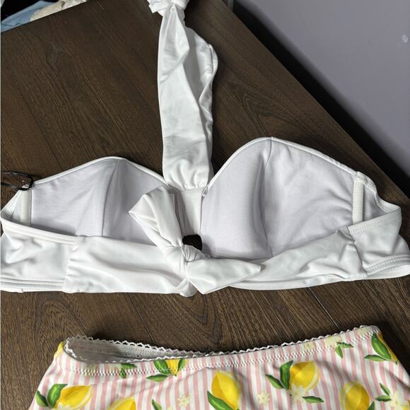 Unique Vintage Two Piece Swim Suit White Halter Top Lemon Print Bottom Size M - Picture 5 of 6